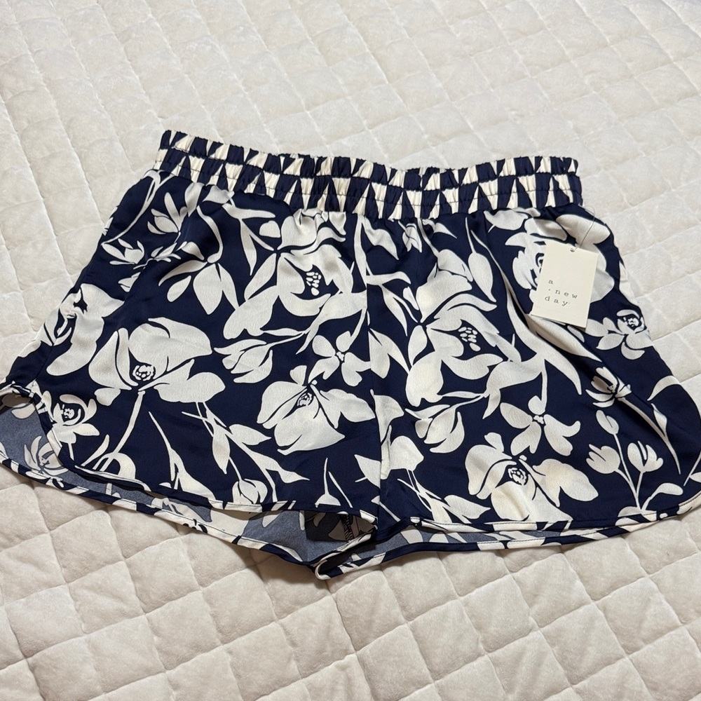 a new day Navy and White Floral High Waist Shorts
